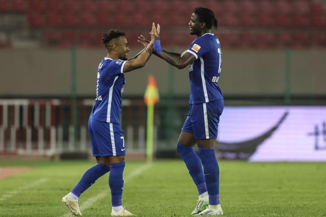 天天盈球足球比分-三镇外援到齐吹响南征号角 佩德罗：需降低兴奋度！