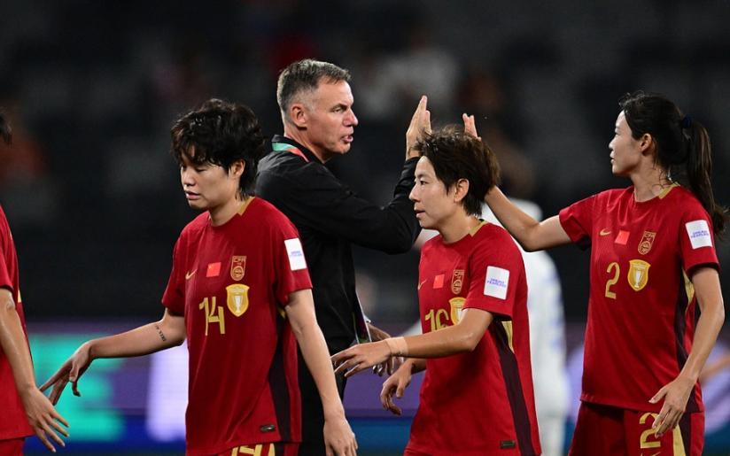 天天盈球官网-率队进世界杯!曝中国女足洋帅仍可能遭解雇,续约门槛曝光引热议